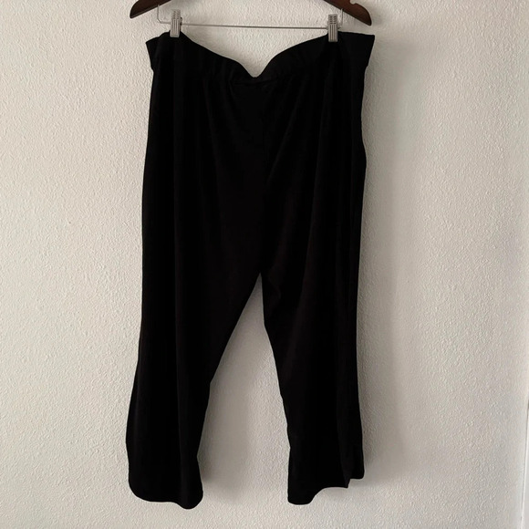Black Pull On Black Stretch Cropped Trouser Pockets Dennis Basso XLP - Picture 12 of 12